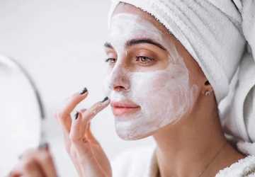 8 Skin Care Tips for Women in Their 40s and Beyond