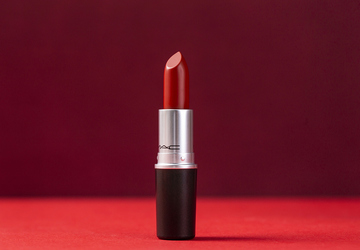 How to Choose and Apply the Perfect Red Lipstick